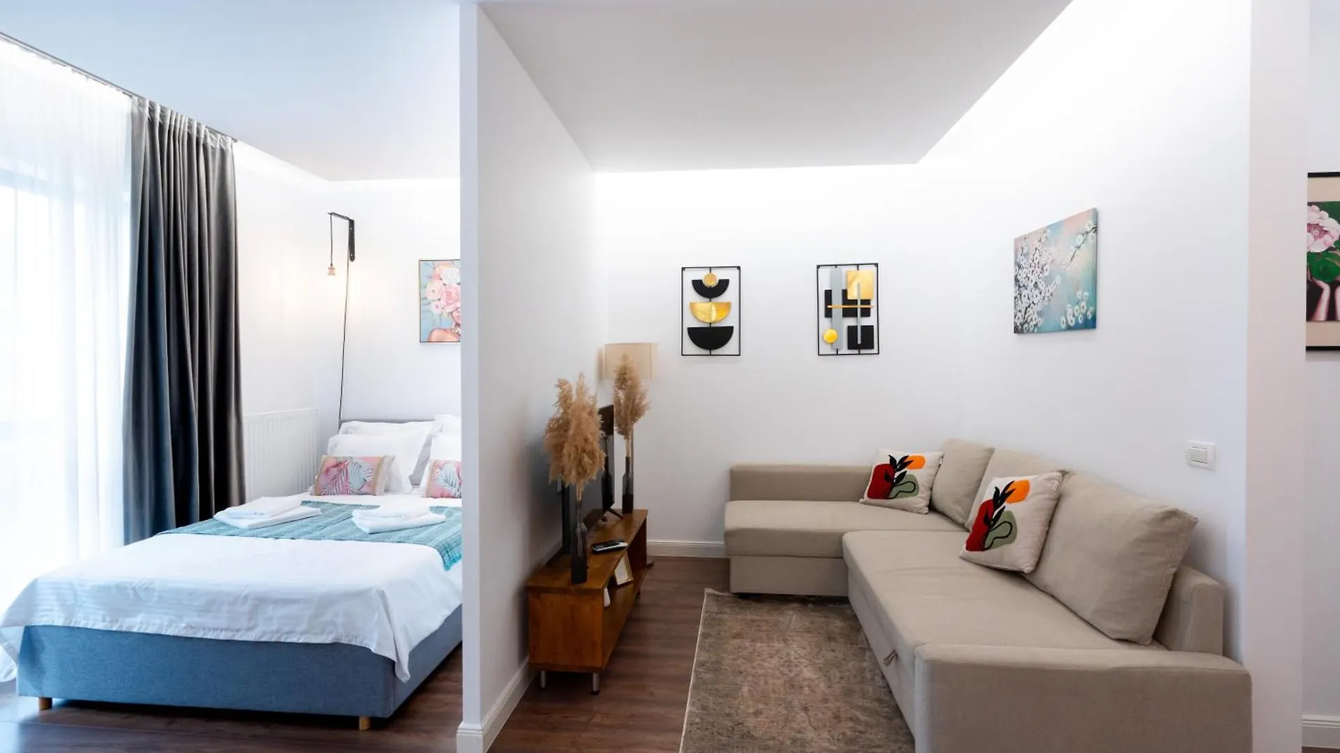 Soni Exclusive Studio Plaza With Private Parking & Self Check-In Bucharest 0*,  Romania