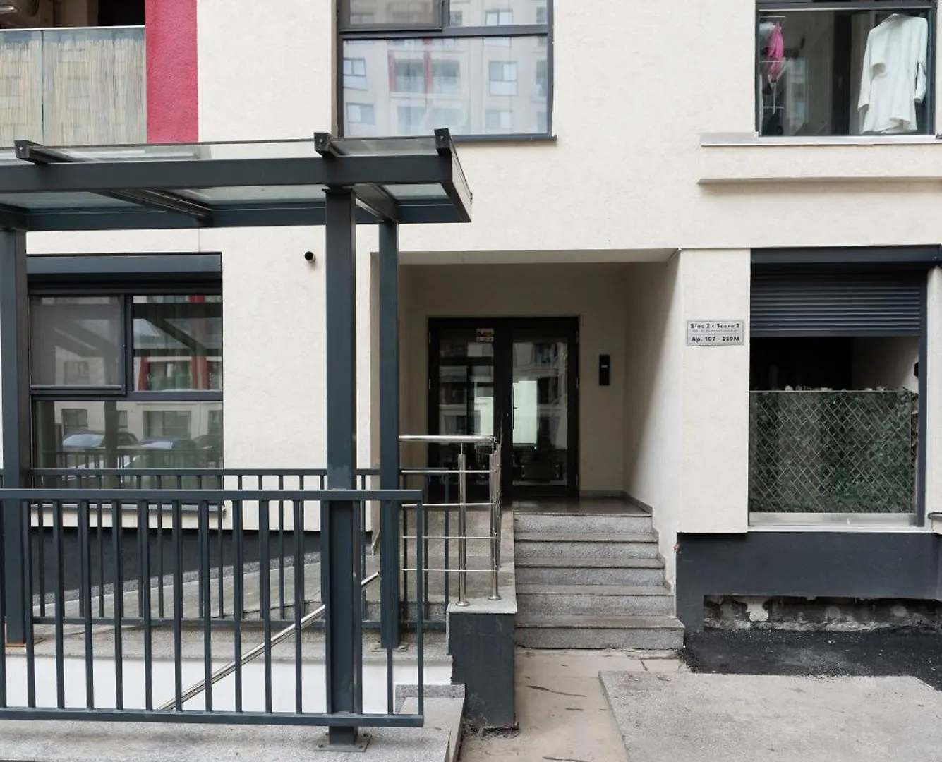 Apartment Soni Exclusive Studio Plaza With Private Parking & Self Check-In Bucharest